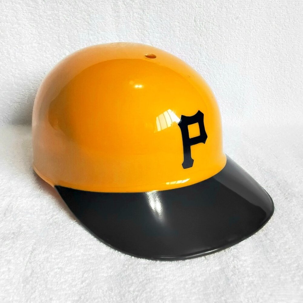 Full-Size 1969 MLB Pittsburgh Pirates Collector Batter's Helmet Never Adjusted!!